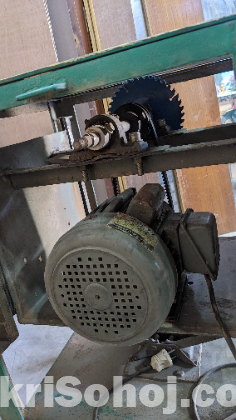 ফার্নিচার কাজের বোর্ড কাটার মেশিন